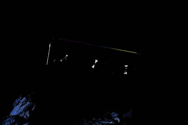 索泰GeForce RTX 5080显卡外观1