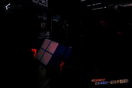 特遣男团围攻小魔方照片