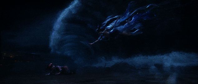 潮光流派角色在战斗中释放水系技能，特效华丽