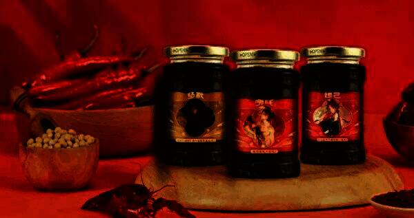 封神再临游戏界面展示，角色造型精致，场景恢弘，融合神话与东方仙侠元素