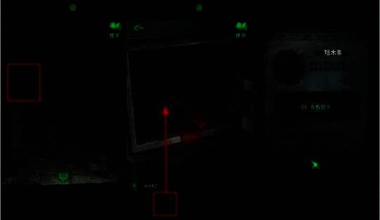 绿色冰箱旁木棺被打开，短木条静静躺在其中