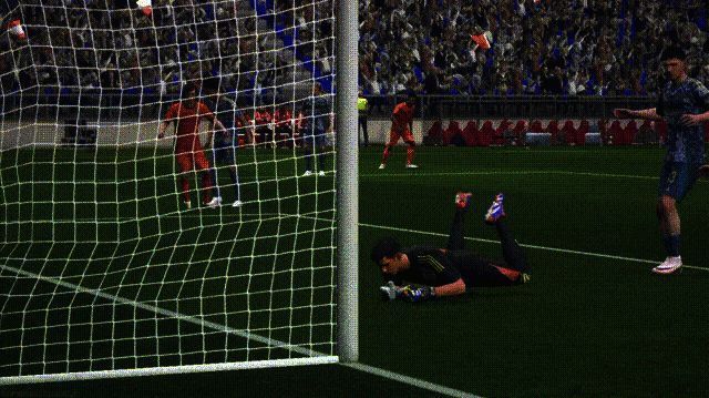 范巴斯滕在禁区内灵活转身射门，动作流畅自然