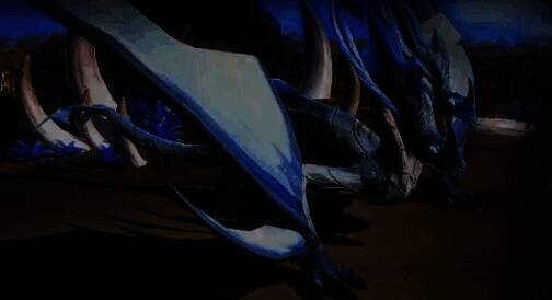 石诺站在队伍最前方，手持巨盾抵挡攻击，西蒙在后方施放治疗法术，光芒笼罩全队