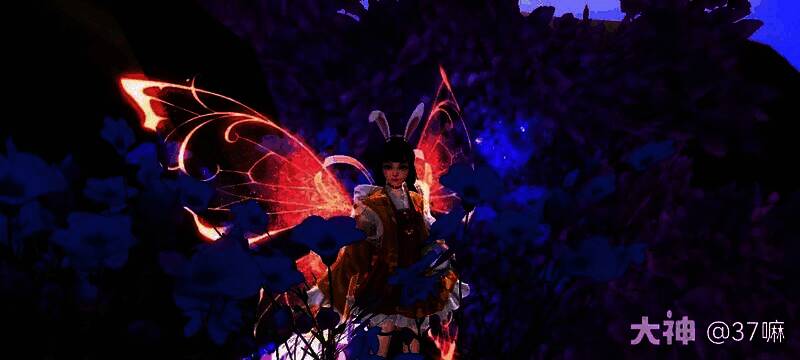 角色背后蝶翼展开，光影流动，细节精致