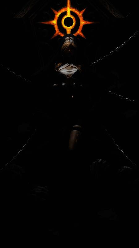 SP晨光角色立绘，银白色长发女子怀抱圣器躺在石棺中，周身环绕幽蓝色光芒与符文