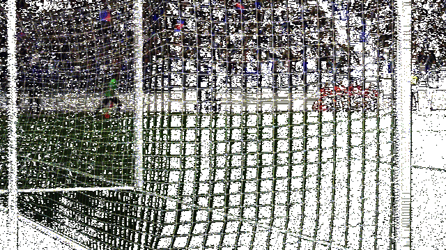 动画展示瓜迪奥拉一脚出球瞬间，球从脚下迅速传出，队友前插接应，展现流畅传控配合