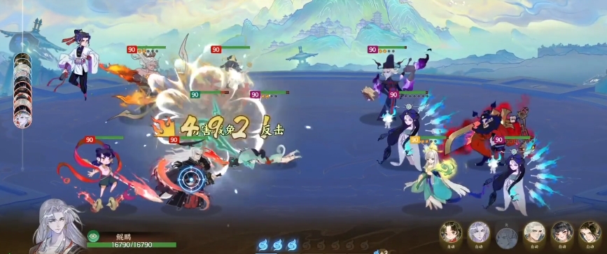 反击流战斗特写：钟馗血量仅剩30%却触发三次反伤特效，哪吒周身环绕旋转火环，每次敌方攻击均激起红色反击数字，玄丹头顶持续飘出绿色生命恢复数值